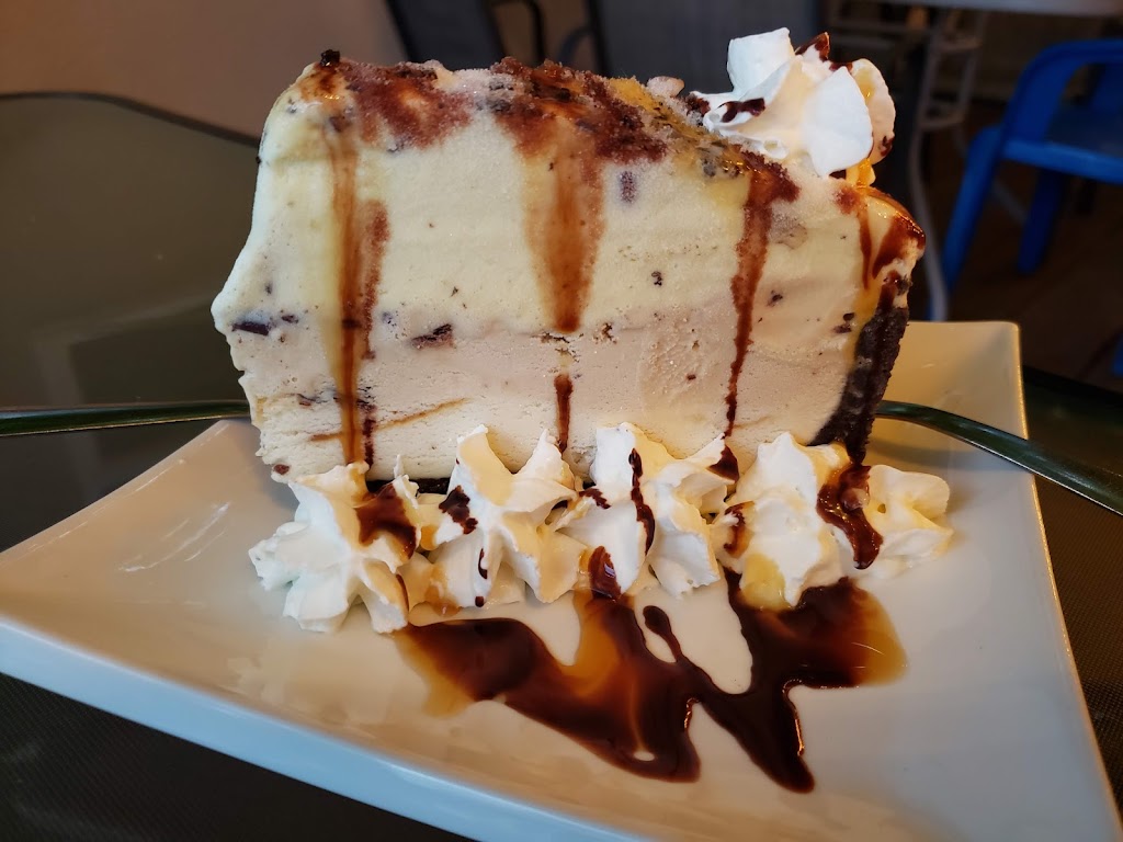 Snickers Restaurant | 4591 Marine Ave, Powell River, BC V8A 2K7, Canada | Phone: (604) 485-8441