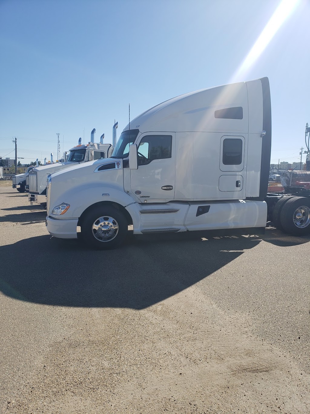 Greatwest Kenworth Red Deer | 6739 67 Ave, Red Deer, AB T4P 1K3, Canada | Phone: (403) 342-1144