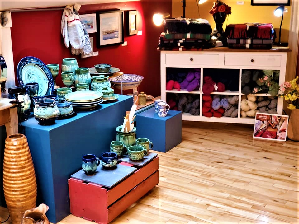 Wendy Johnston Pottery and Art Effects Fine Craft Gallery | 3923 Main St, Hopewell Cape, NB E4H 3J2, Canada | Phone: (506) 734-2046