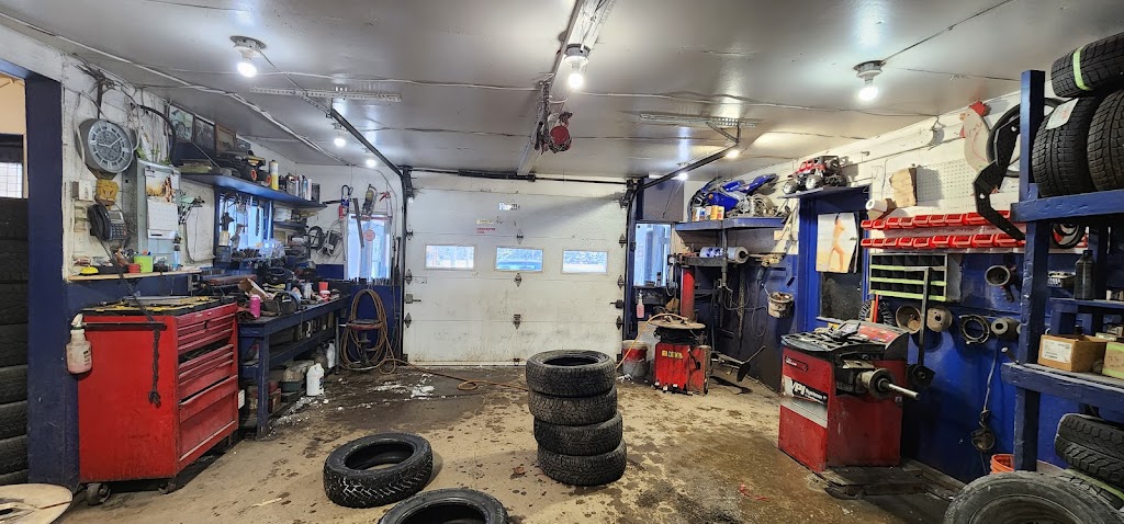 Garage René Girard | 2985 Bd du Royaume, Jonquière, QC G7X 7V3, Canada | Phone: (418) 548-3306