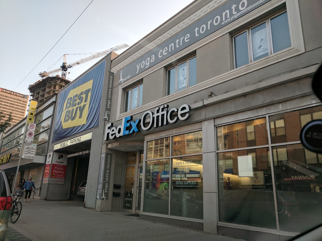 Best Buy | 2400 Yonge St, Toronto, ON M4P 2H4, Canada | Phone: (416) 489-4726