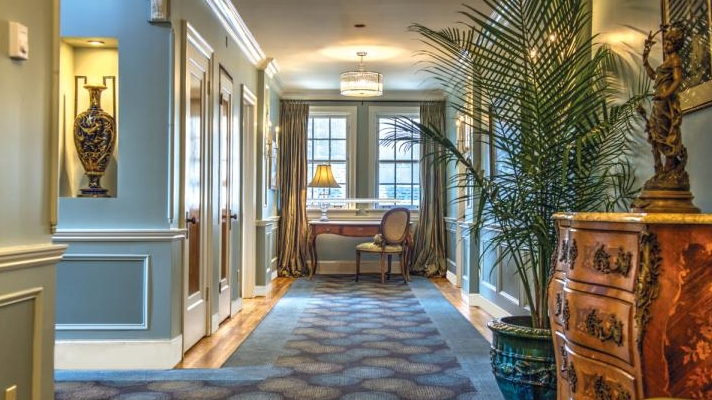 Manoir Chamberland | 545 Rue Notre Dame, Montebello, QC J0V 1L0, Canada | Phone: (819) 661-8045