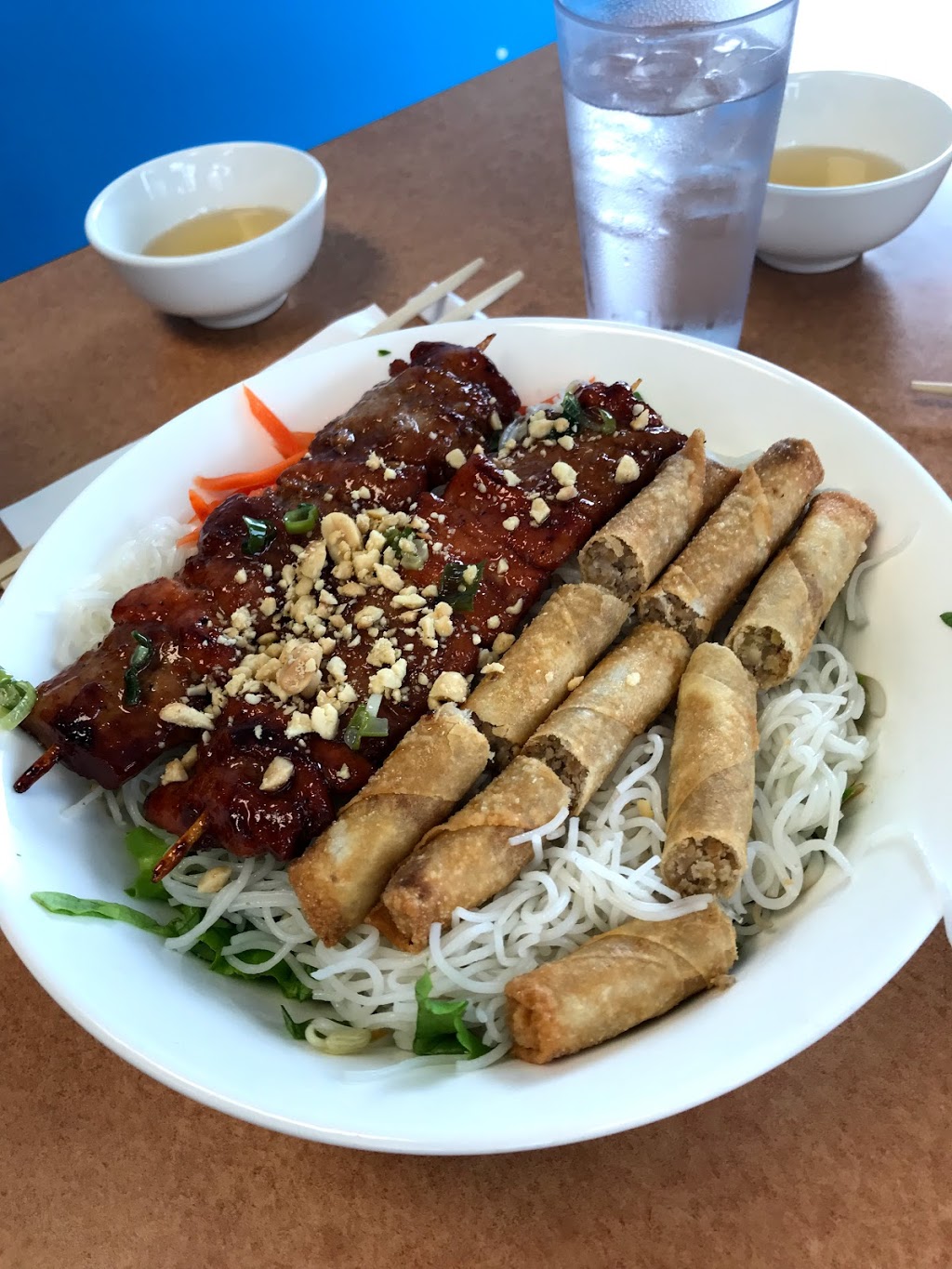 Osoyoos Pho Vietnamese Cuisine | 6511 Main St, Osoyoos, BC V0H 1V3, Canada | Phone: (778) 437-5566