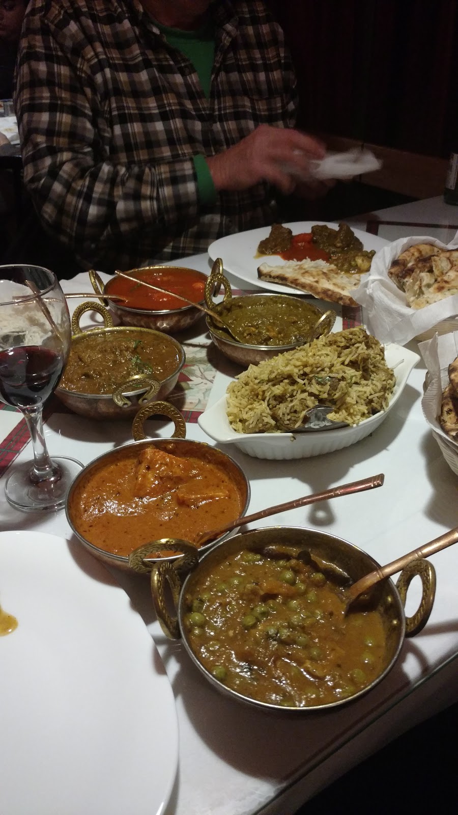 Connaught Place Indian Restaurant | 1077 56 St #112, Delta, BC V4L 2A2, Canada | Phone: (604) 948-0339
