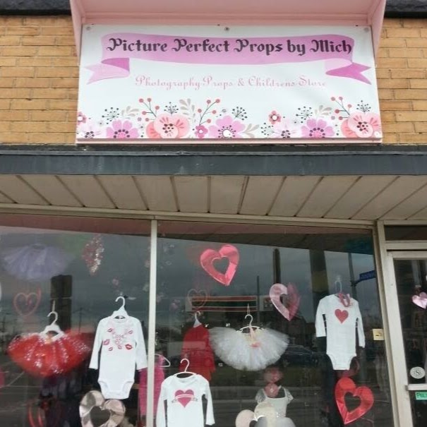 Picture Perfect Props by Mich | 476 E Main St, Welland, ON L3B 3X6, Canada | Phone: (289) 697-2536