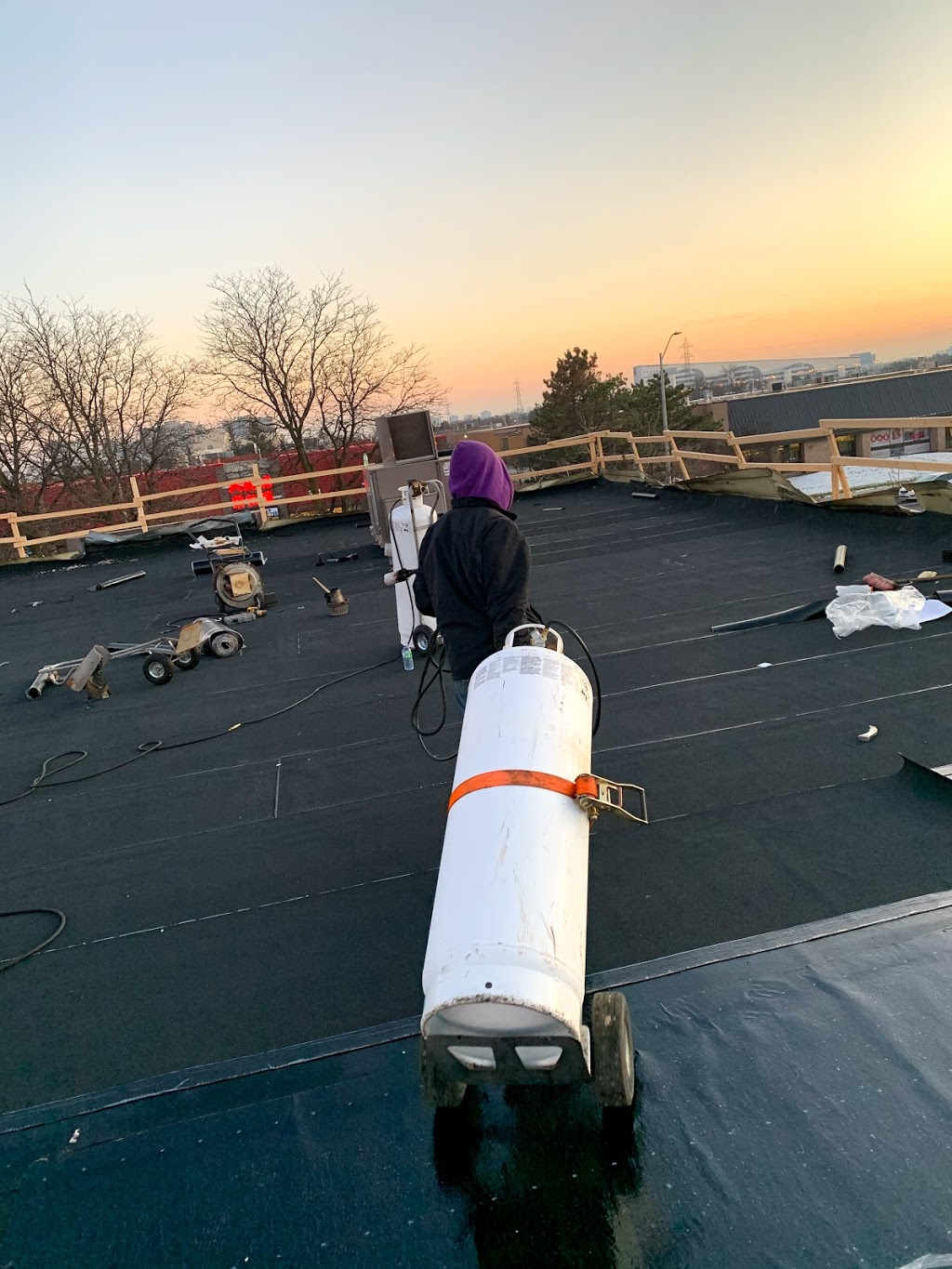 C&P roofing | 105 Upton Crescent, Markham, ON L3R 3T3, Canada | Phone: (647) 984-0456