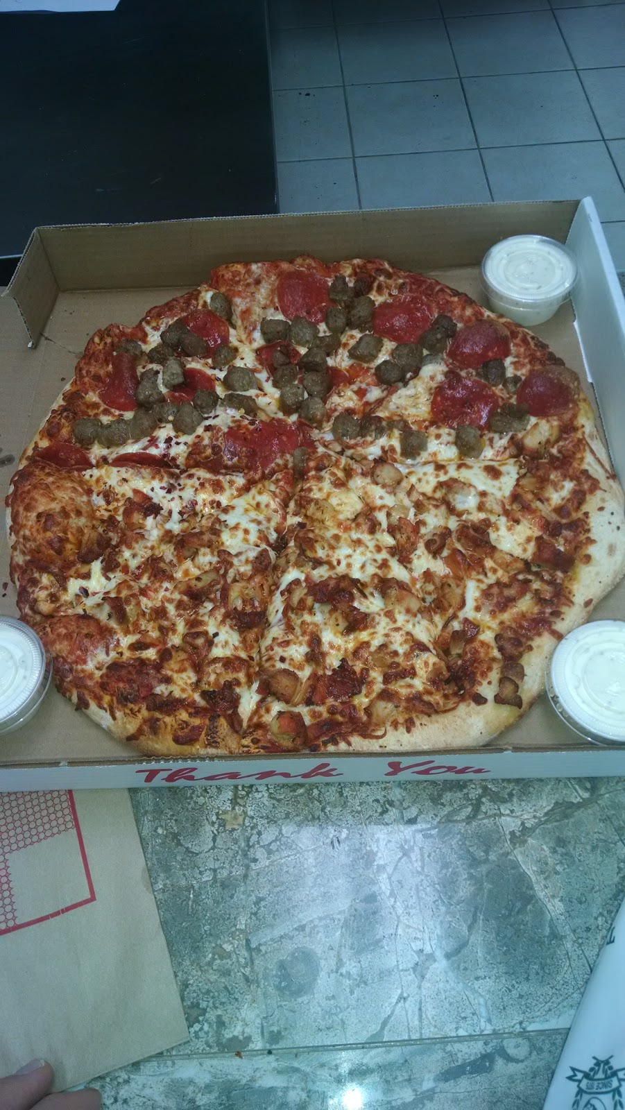 Romana Pizza & Wings | 910 Queenston Rd, Stoney Creek, ON L8G 1B5, Canada | Phone: (905) 662-9999