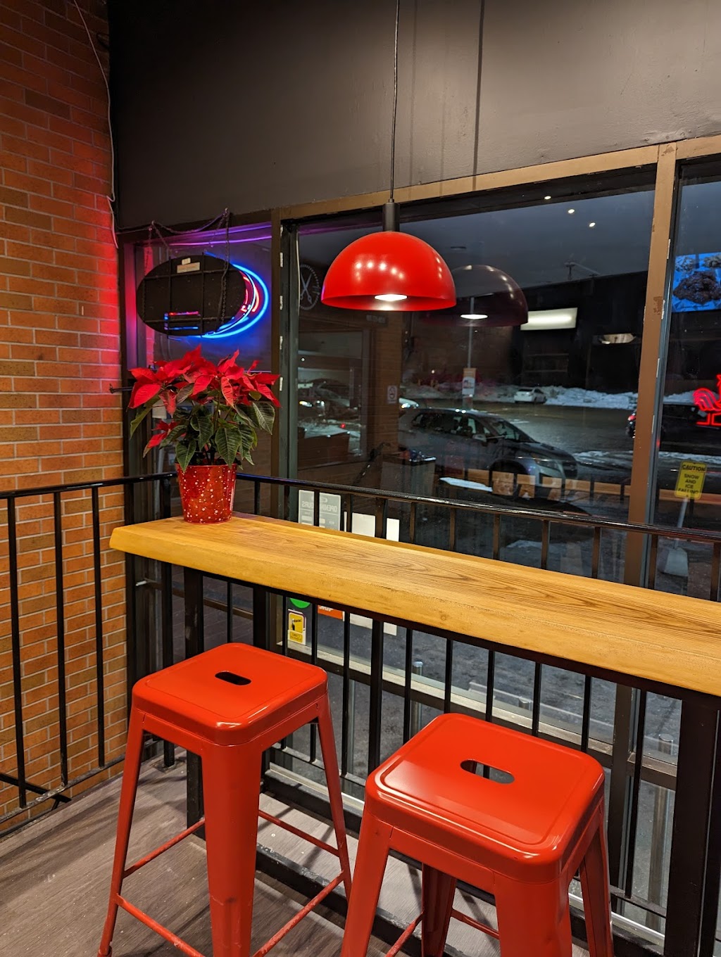 Boom korean fried chicken | 555 Rossland Rd E, Oshawa, ON L1K 1K8, Canada | Phone: (905) 720-1777