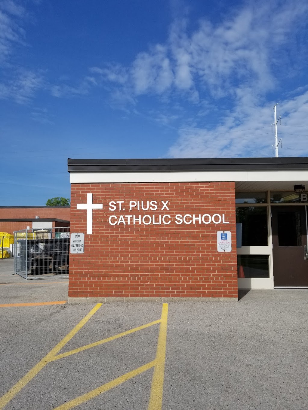 St. Pius X Catholic Elementary School | 255 Vancouver St, London, ON N5W 4R9, Canada | Phone: (519) 675-4427