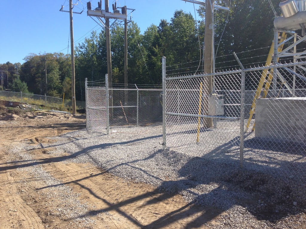 Universal Fencing Designs INC | 2101 18th Side Rd, Tottenham, ON L0G 1W0, Canada | Phone: (647) 203-6957