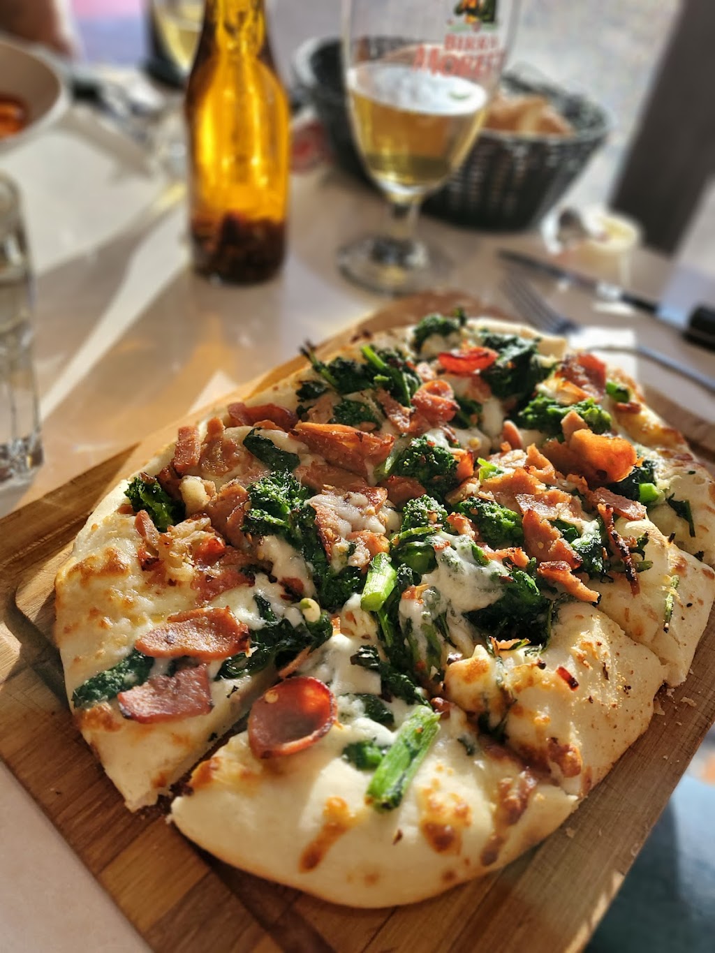 Elio Pizzeria | 351 Rue de Bellechasse, Montréal, QC H2S 1X1, Canada | Phone: (514) 276-5341
