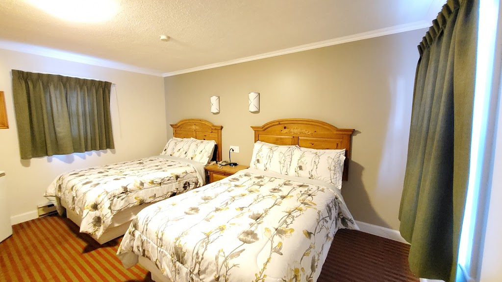 Knights Inn Colonial Fireside Inn | 1350 Pembroke St W, Pembroke, ON K8A 7A3, Canada | Phone: (613) 732-3623