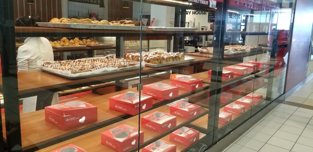 Danish Pastry House | 17600 Yonge St, Newmarket, ON L3Y 4Z1, Canada | Phone: (905) 828-1777