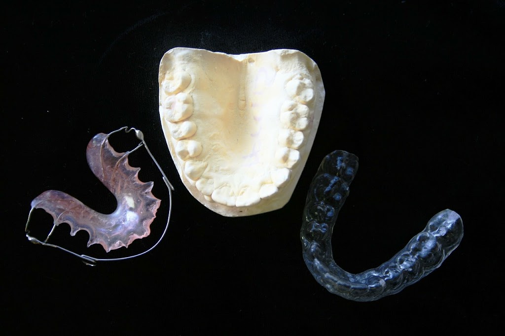 Centre de Denturologie Auprix | Denturologiste Longueuil | 780 Chem. du Coteau-Rouge, Longueuil, QC J4J 1Z3, Canada | Phone: (450) 677-9733