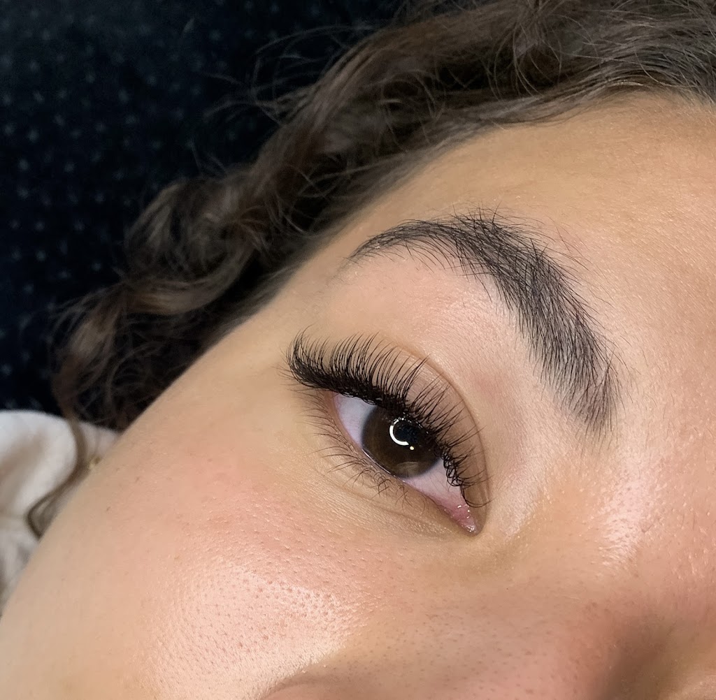 Mad Lashes | 249 Rosebrook Pl, Winkler, MB R6P 0H6, Canada | Phone: (204) 362-3241