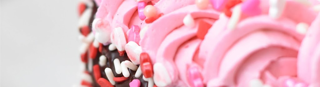 The Sweetest Things Bakery | 1183 Hill St, Innisfil, ON L9S 1Y1, Canada | Phone: (705) 321-7232