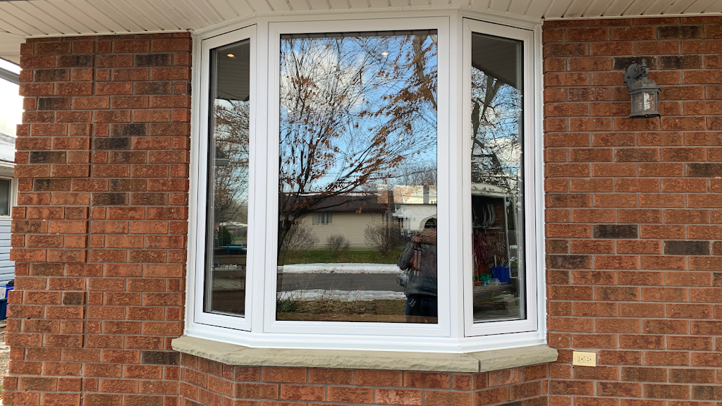 Hart Windows & Siding | 5826 Oil Heritage Rd, Wyoming, ON N0N 1T0, Canada | Phone: (519) 845-9930