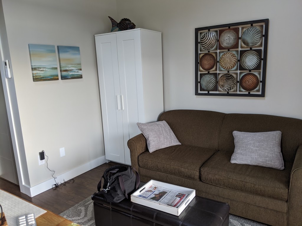 The Whale’s Tale Vacation Rental | 6656 Queesto Dr, Port Renfrew, BC V0S, Canada | Phone: (778) 746-1908