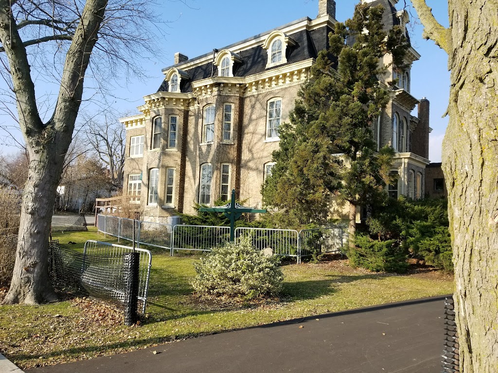 Roselawn Centre | 296 Fielden Ave, Port Colborne, ON L3K 4T6, Canada | Phone: (905) 834-7572