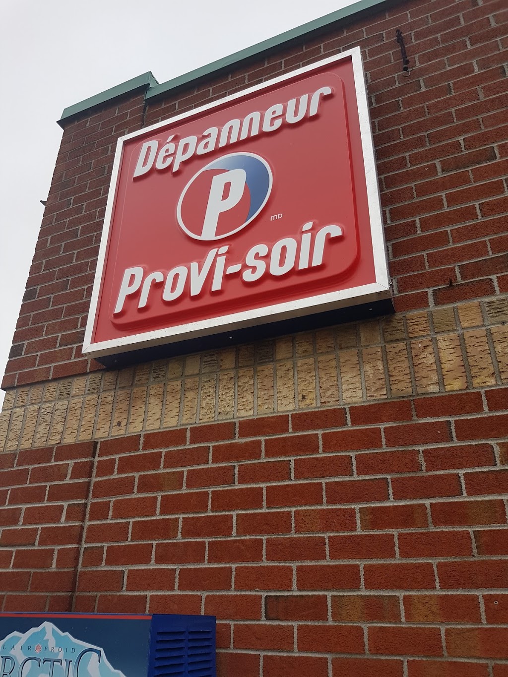Couche-Tard | 275 Boulevard Samson, Laval, QC H7X 2Z7, Canada | Phone: (450) 689-1130