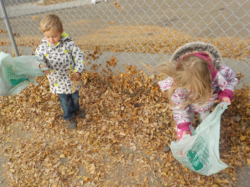 Kinder Academy Daycare | 11203 97 St NW, Edmonton, AB T5G 1X2, Canada | Phone: (780) 249-0757