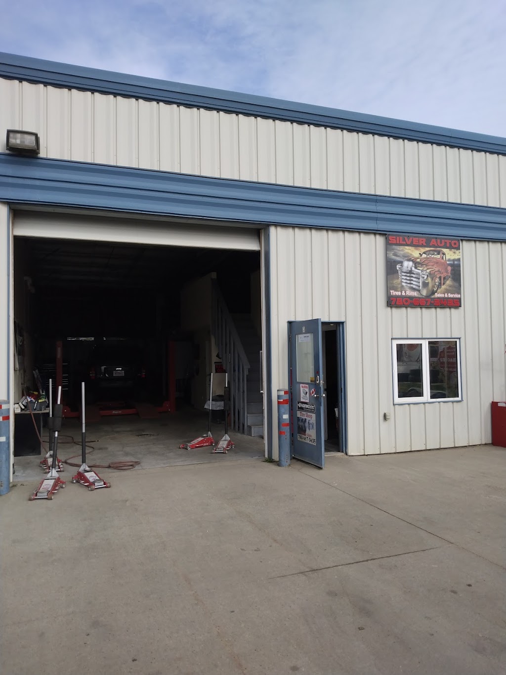 Tires Silver Auto | 30 Chevigny St #3, St. Albert, AB T8N 5A3, Canada | Phone: (780) 667-3435