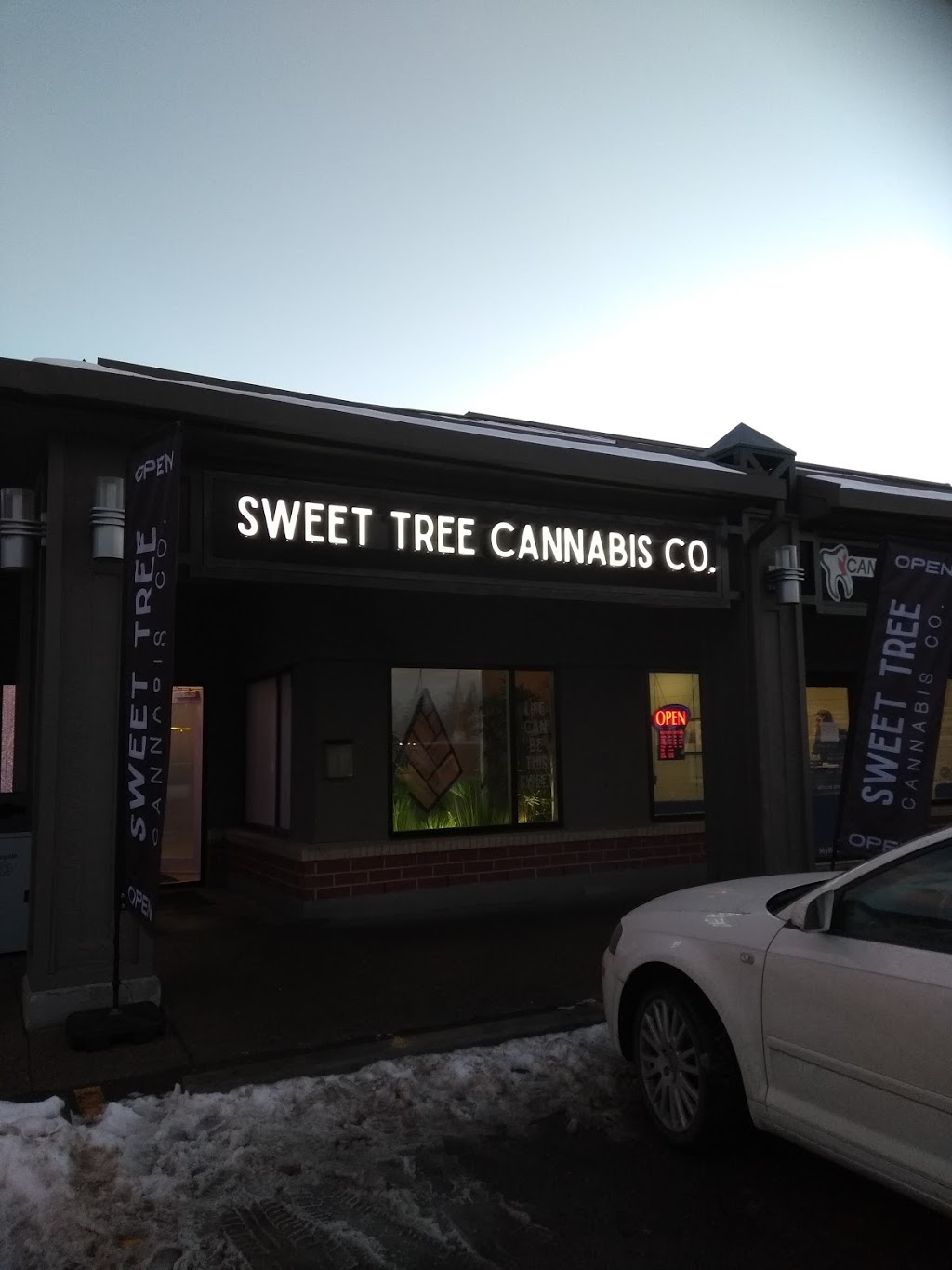 Sweet Tree Cannabis Co. | 8338 18 St SE #424, Calgary, AB T2C 4E4, Canada | Phone: (403) 475-1420