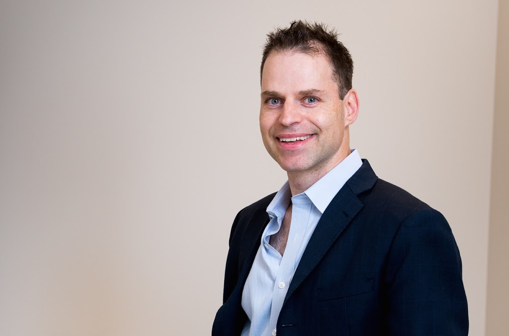 Dr. Ronen Avram | 726 Upper James St, Hamilton, ON L9C 2Z9, Canada | Phone: (905) 381-7093