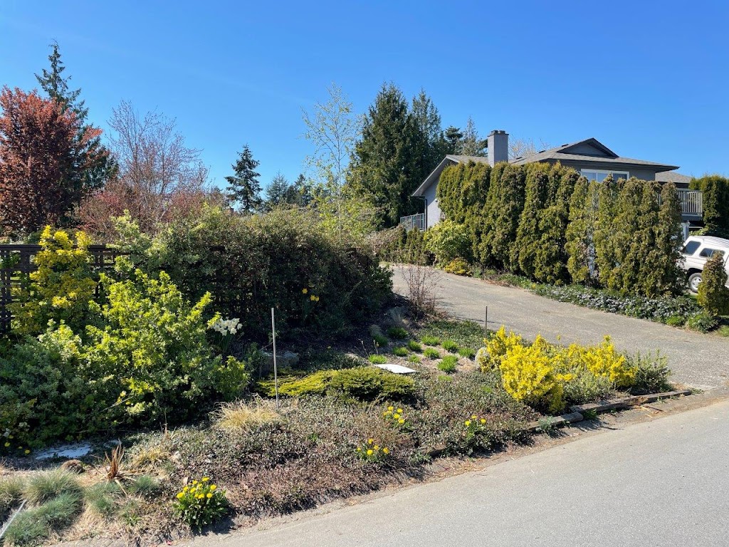 7246 Skyline Crescent | 7246 Skyline Crescent, Saanichton, BC V8M 1M4, Canada | Phone: (250) 858-1464