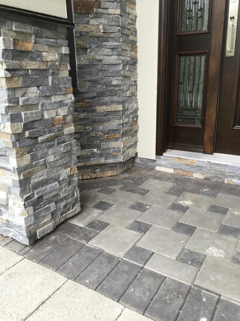 Golden Circle Contracting Vancouver | 898 Carnarvon St #3107, New Westminster, BC V3M 0C3, Canada | Phone: (778) 999-6646