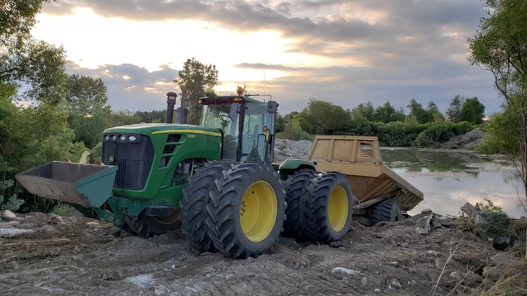 W. Charlot Grains | 4151 Lorne Ave W, Stratford, ON N5A 6S4, Canada | Phone: (519) 273-3771
