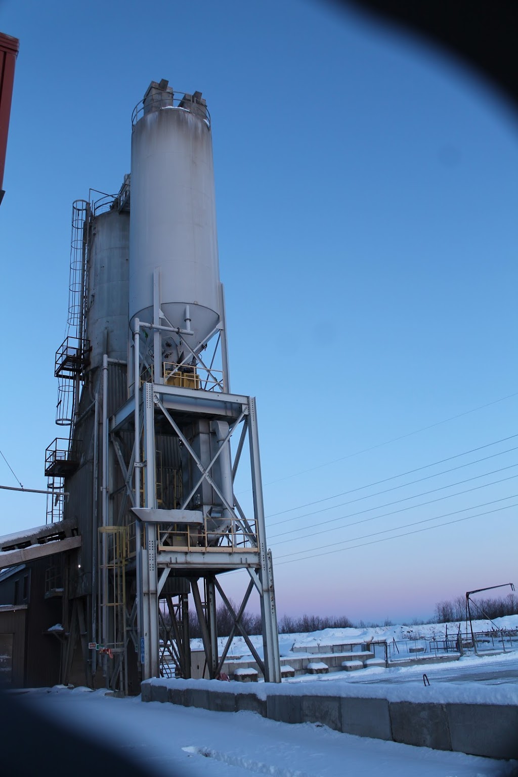 Lafarge Canada Inc | 315 Rue de Lanoraie, Gatineau, QC J8P 7Z9, Canada | Phone: (819) 669-3222