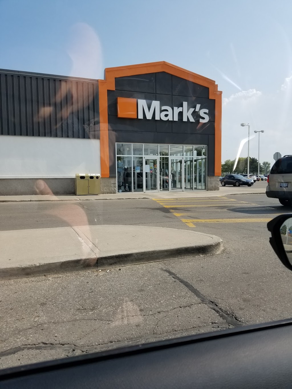 Marks | Lynden Park Mall, 84 Lynden Rd unit c25, Brantford, ON N3R 6B8, Canada | Phone: (519) 752-3098