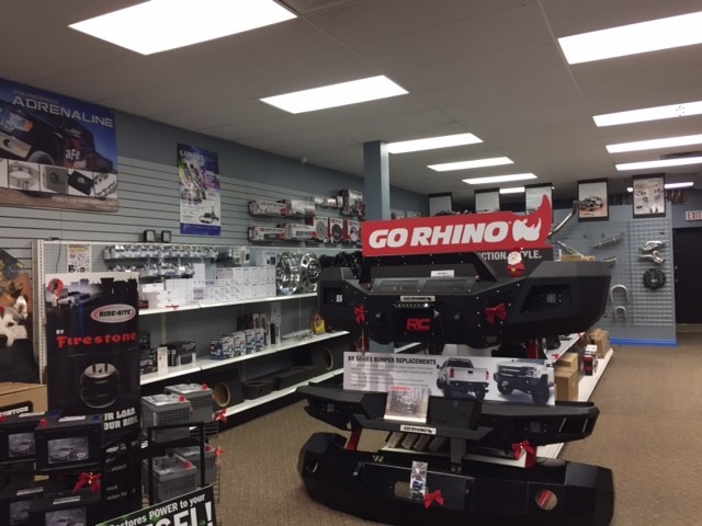 Summit Customs | 3737B Portage Ave, Winnipeg, MB R3K 2A8, Canada | Phone: (204) 889-1966