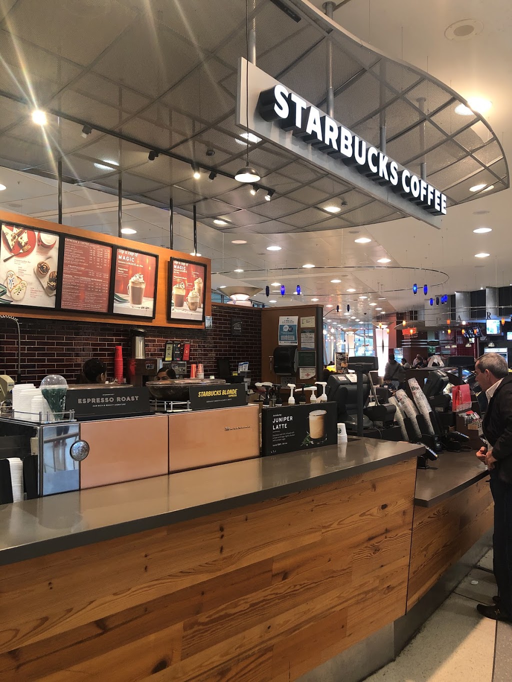 Starbucks - YYZ International | YYZ International Arrivals, Terminal 1, 6301 Silver Dart Dr, Mississauga, ON L5P 1B2, Canada | Phone: (416) 776-3100