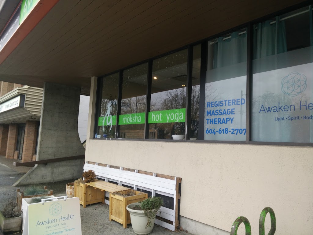 Modo Yoga East Vancouver | 560 E 15th Ave, Vancouver, BC V5T 2R5, Canada | Phone: (604) 569-3300
