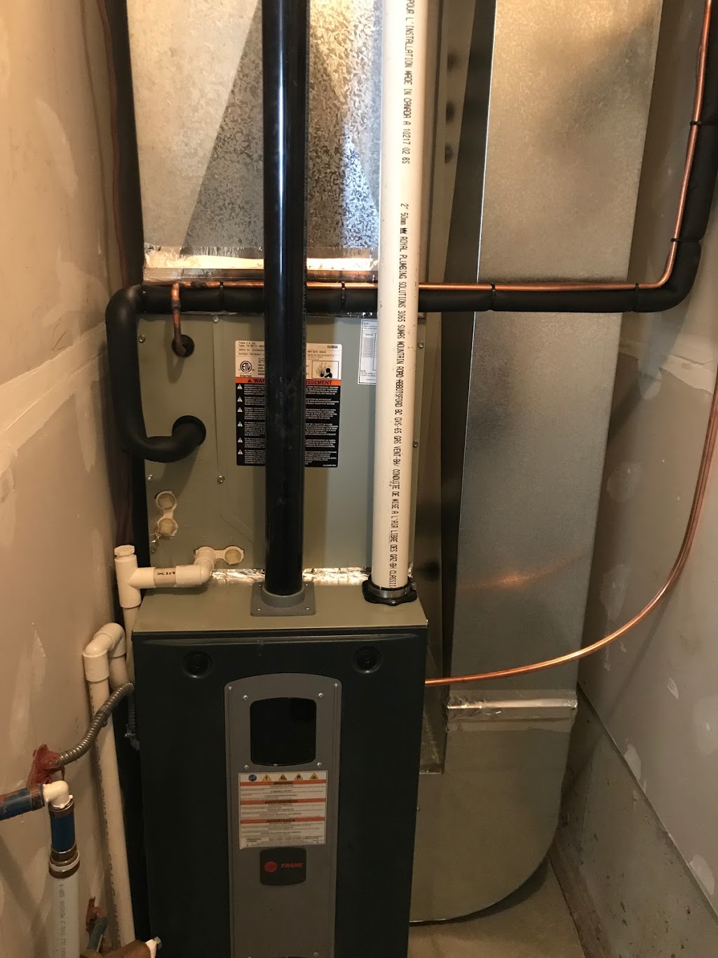 Southpoint Air Ltd | 3009 156 St, Surrey, BC V3Z 0N9, Canada | Phone: (604) 356-5002