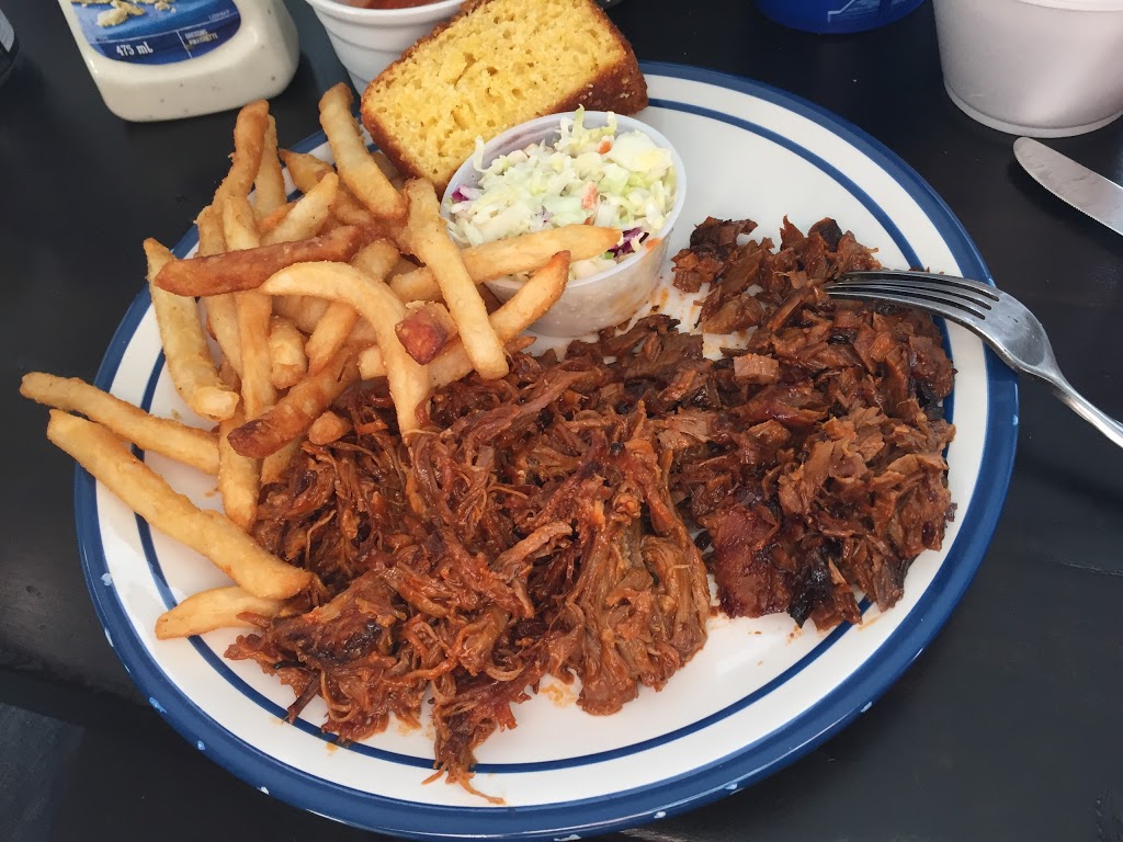 Big Bone BBQ and Wicked Wings | 190 Minets Point Rd, Barrie, ON L4N 4C3, Canada | Phone: (705) 733-2663