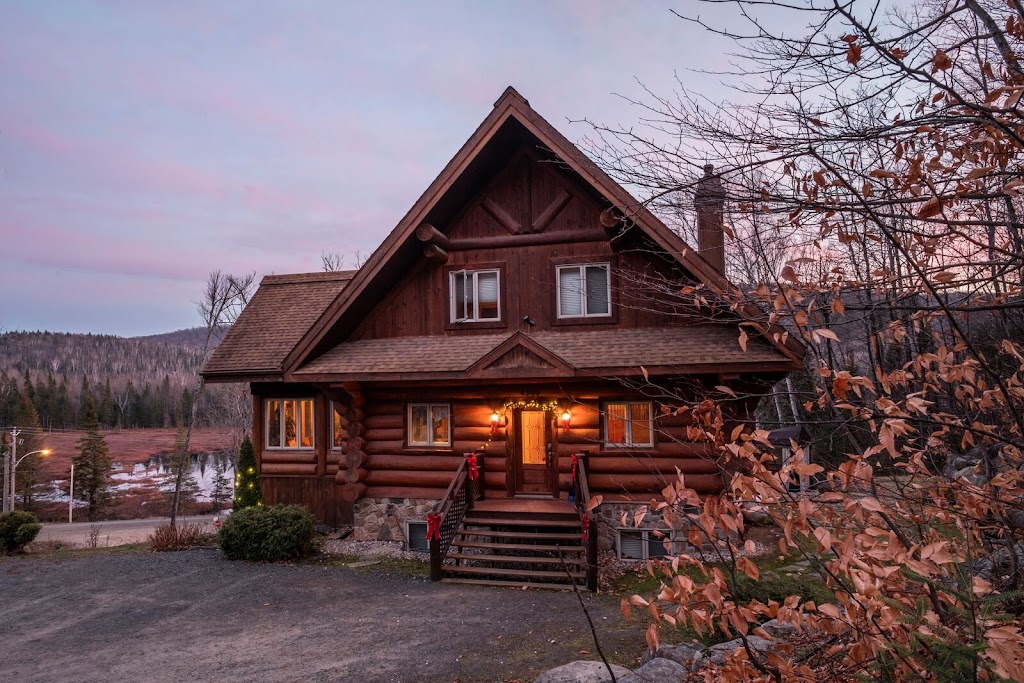 Chalet Héritage Nature | 4300 Rue De lHéritage, Sainte-Adèle, QC J8B 2H9, Canada | Phone: (888) 456-8745