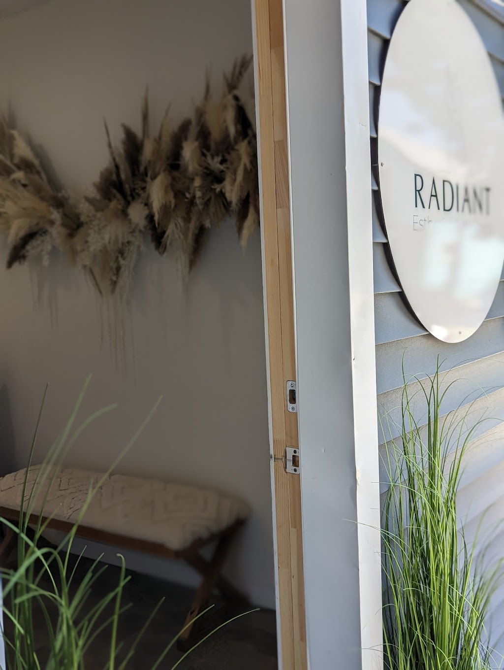 Radiant Esthetics & Wellness | 4086 Erie Rd, Crystal Beach, ON L0S 1B0, Canada | Phone: (289) 303-7634