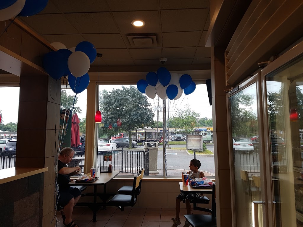 Dairy Queen | 828 Chemong Rd, Peterborough, ON K9H 5Z7, Canada | Phone: (705) 745-3002