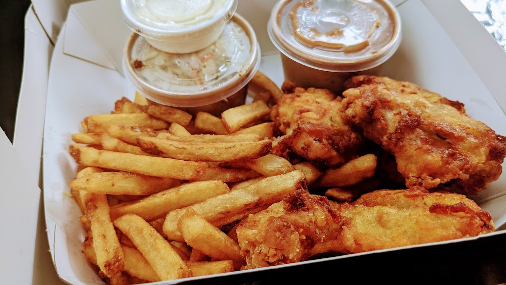 Mon Petit Poulet | 20 Bd Jean-Paul-Vincent, Longueuil, QC J4G 2M5, Canada | Phone: (450) 332-4332
