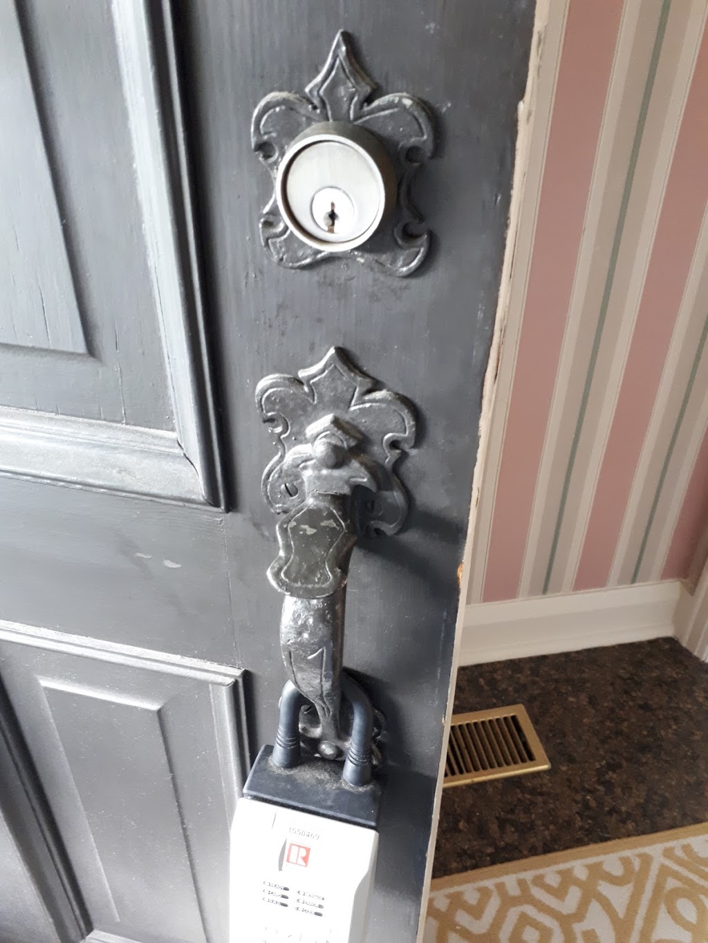 EA Locksmith Waterloo | 54 Weber St S Unit A, Waterloo, ON N2J 1Z7, Canada | Phone: (519) 870-8026