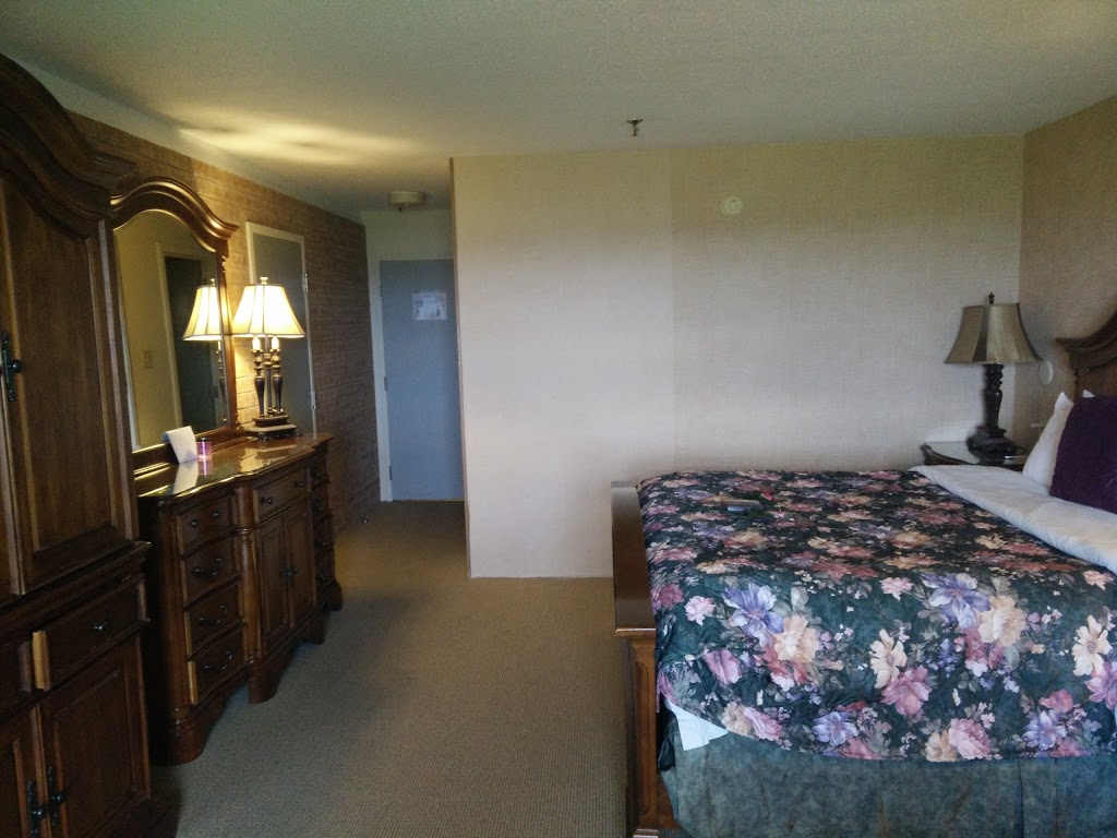 Old Orchard Inn & Spa | 153 Greenwich Rd S, Wolfville, NS B4P 2R2, Canada | Phone: (902) 542-5751