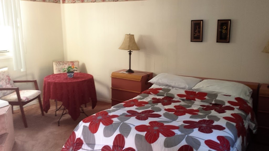 Motel Deblois | 9640 Boulevard Sainte-Anne, Sainte-Anne-de-Beaupré, QC G0A 3C0, Canada | Phone: (418) 827-3693