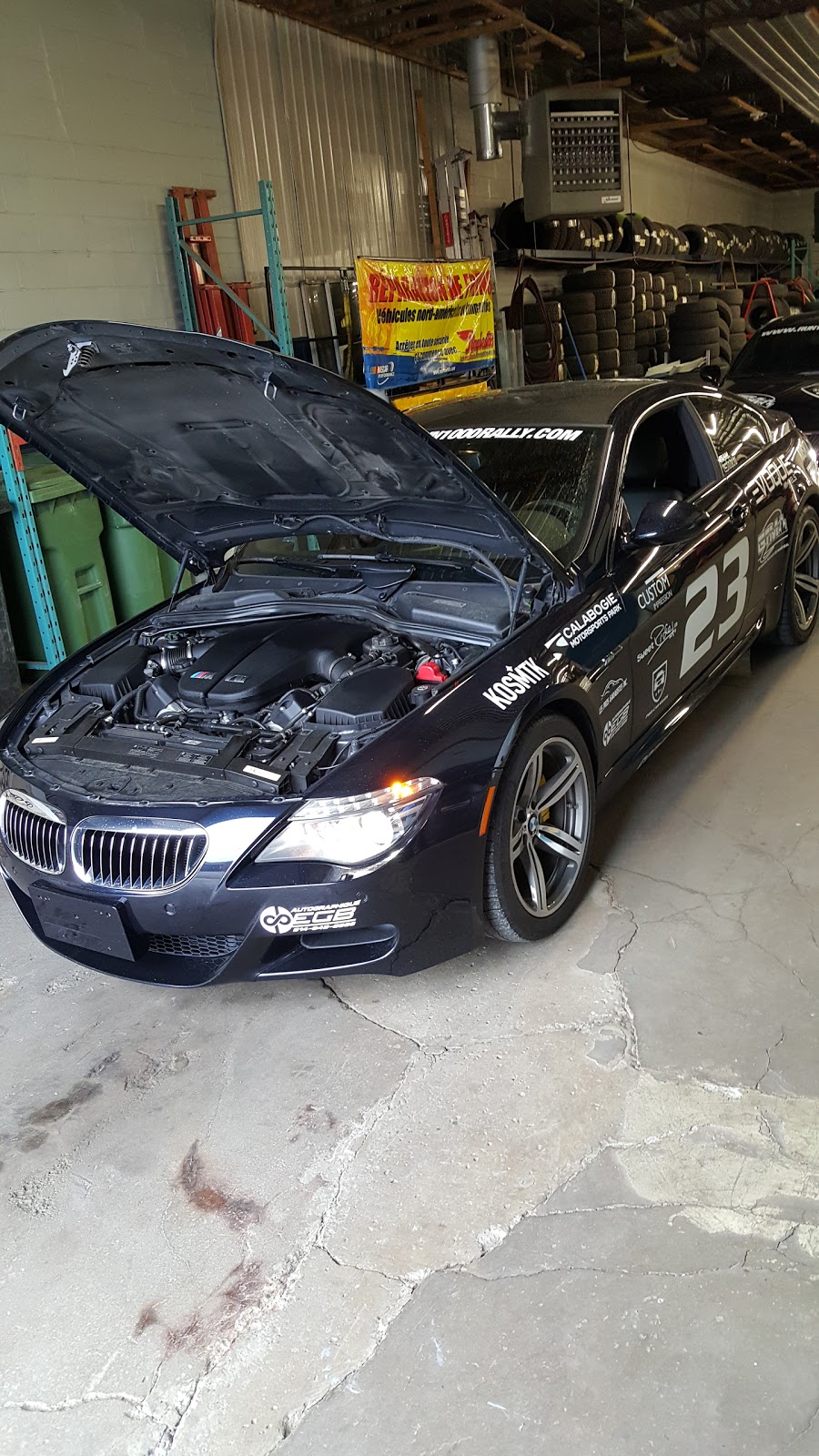 Pros Garagistes (Les) | 10821 Av. Moisan, Montréal-Nord, QC H1G 4N6, Canada | Phone: (514) 323-0009