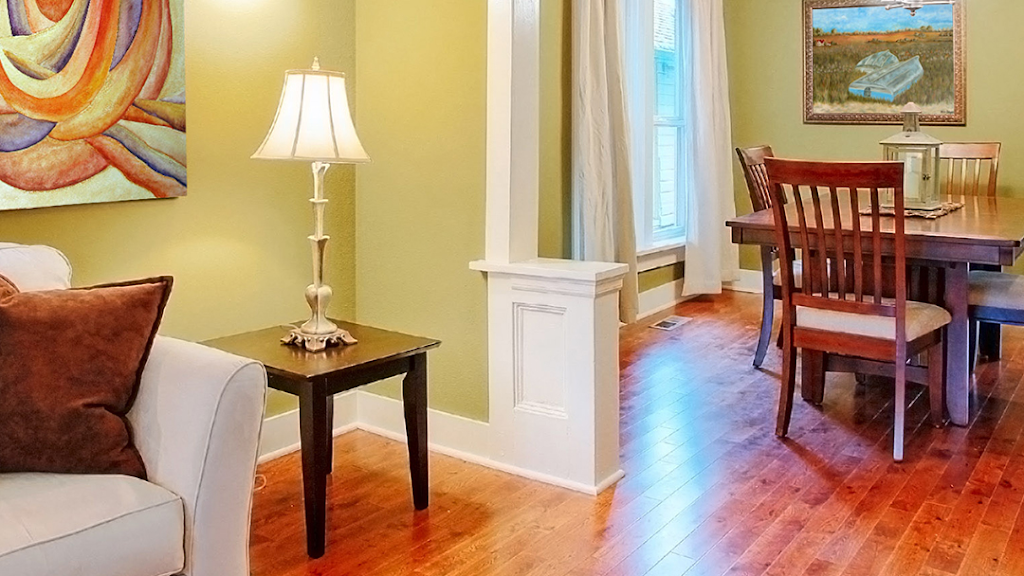 Advantage Painting & Decorating Ltd. | 626 Esquimalt Rd #11, Victoria, BC V9A 7G7, Canada | Phone: (844) 294-6230