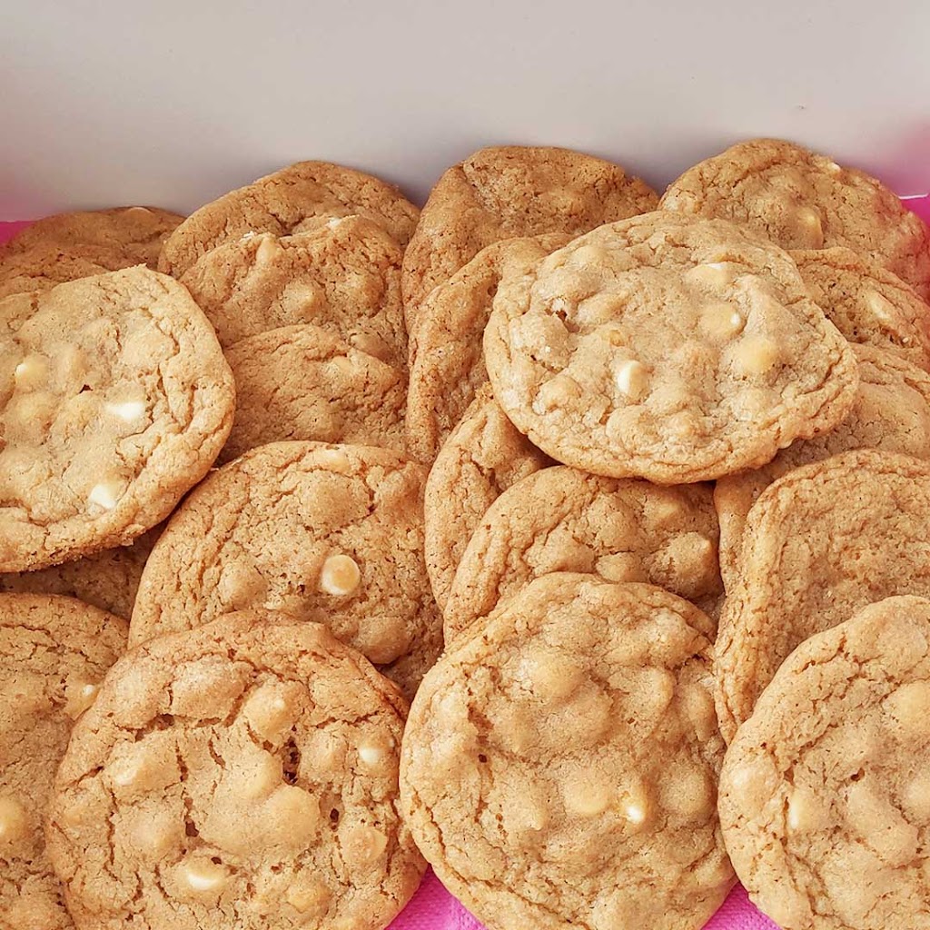The Sweetest Things Bakery | 1183 Hill St, Innisfil, ON L9S 1Y1, Canada | Phone: (705) 321-7232