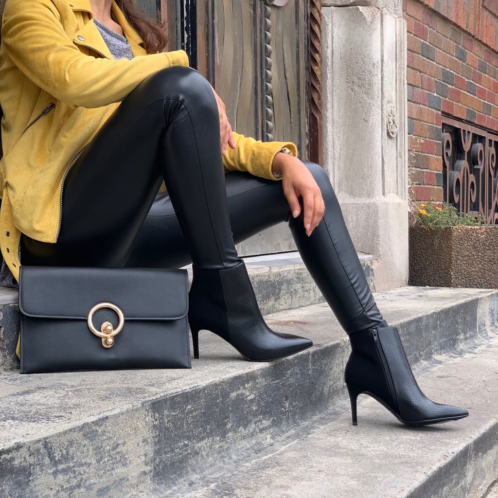 Kozmo Shoes | 3100 Howard Ave, Windsor, ON N8X 3Y8, Canada | Phone: (519) 967-8181