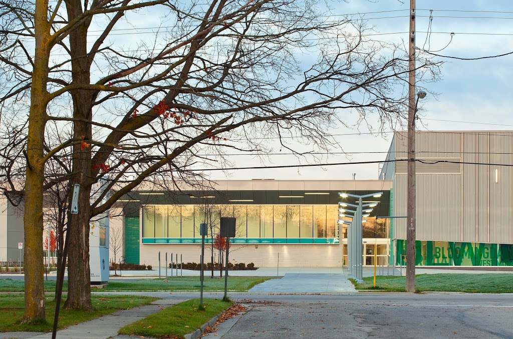 Woolwich Memorial Centre | 24 Snyder Ave S, Elmira, ON N3B 2Z6, Canada | Phone: (519) 669-1647 ext. 7001